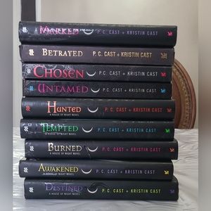 House of Night Series by P.C & Kristen Cast - YA Fantasy Fiction- Set of 9 Books